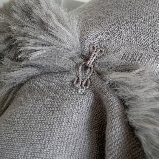 Oversized Loose Irregular Fur Collar Cape Shawl