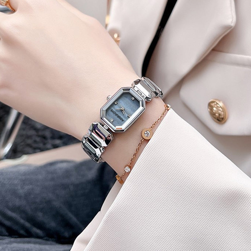 Elegant Women's Exquisite And Versatile Waterproof Watch